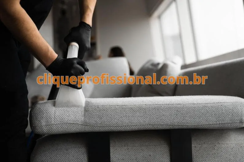 Serviço de Limpeza de Poltronas e Cadeiras Estofadas em Ribeirão Pires SP
